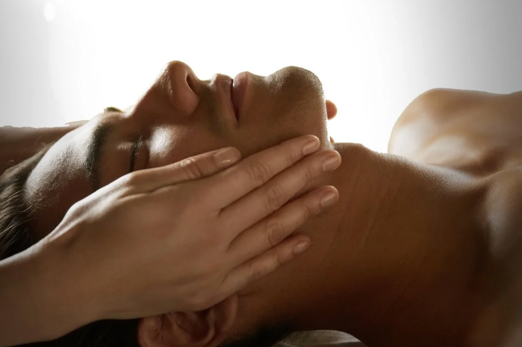 Quand l’art du massage s’accorde avec l’approche vibratoire d’Energecia