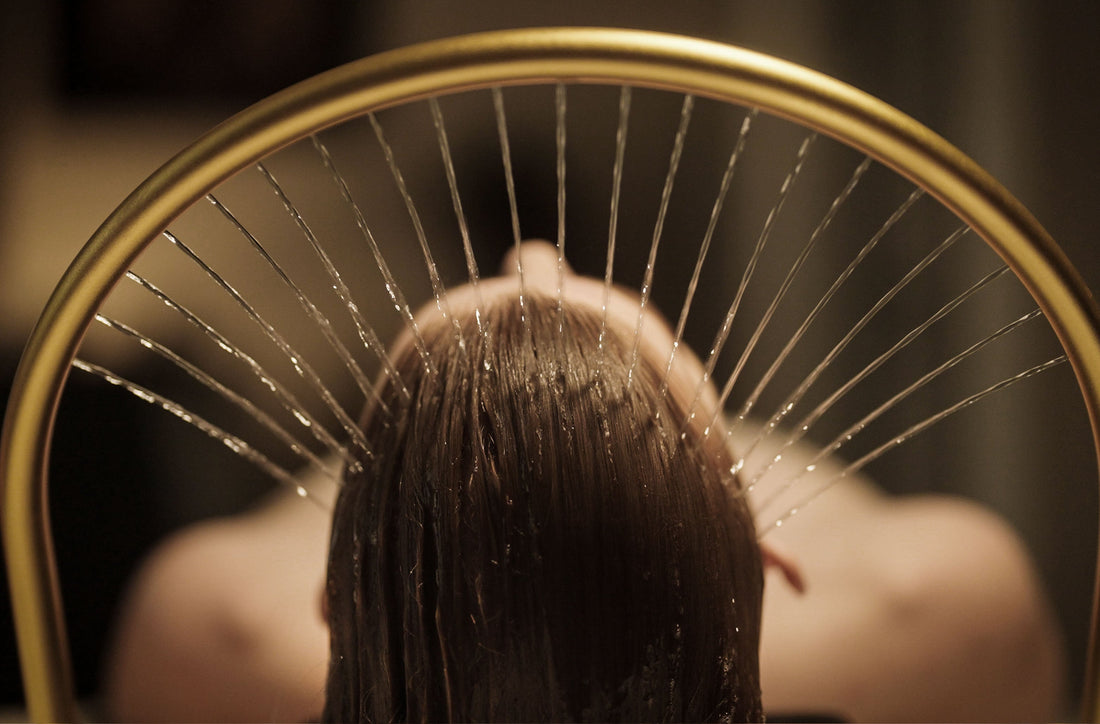 Une eau filtrée pour un cuir chevelu préservé